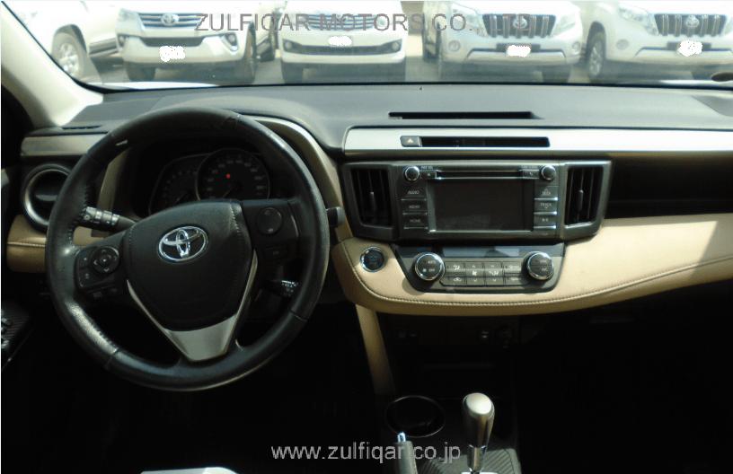 TOYOTA RAV4 2014 Image 2