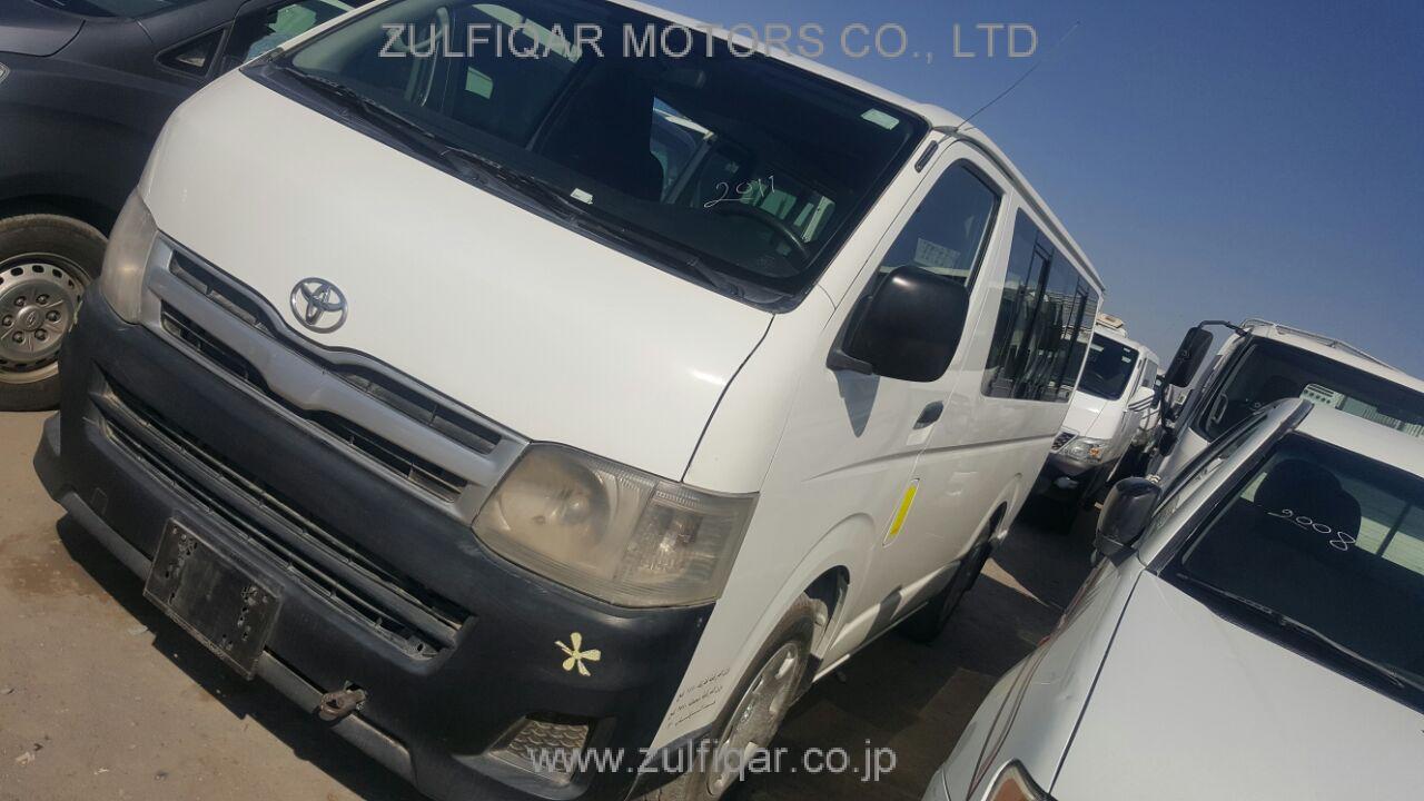 TOYOTA HIACE 2011 Image 4