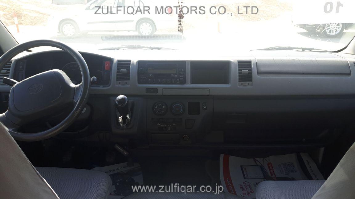 TOYOTA HIACE 2009 Image 2