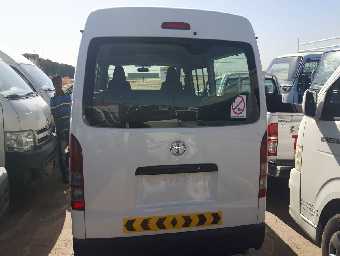 TOYOTA HIACE 2009 Image 3