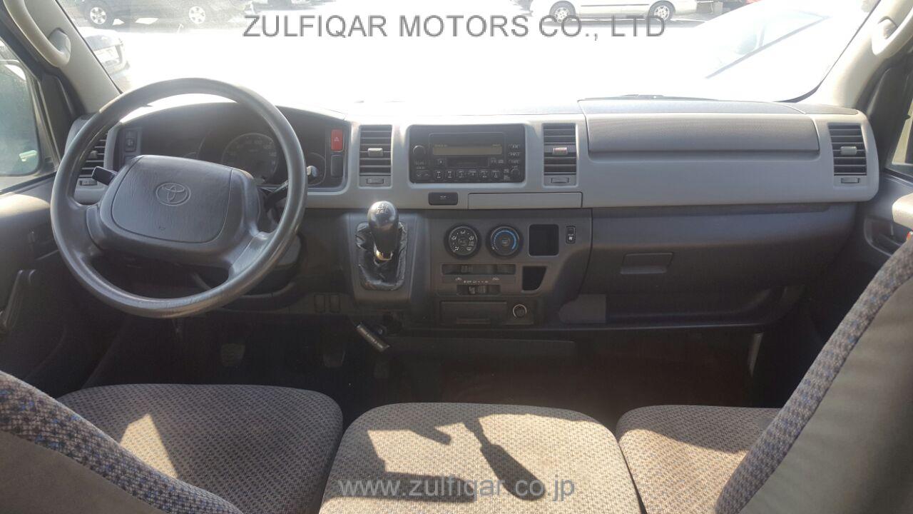 TOYOTA HIACE 2011 Image 2