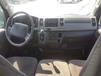 TOYOTA HIACE 2011 Image 2