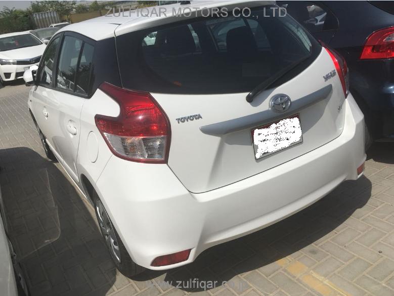 TOYTA YARIS 2015 Image 6