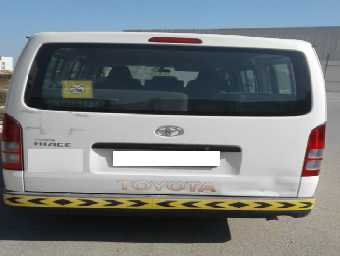 TOYOTA HIACE 2010 Image 3