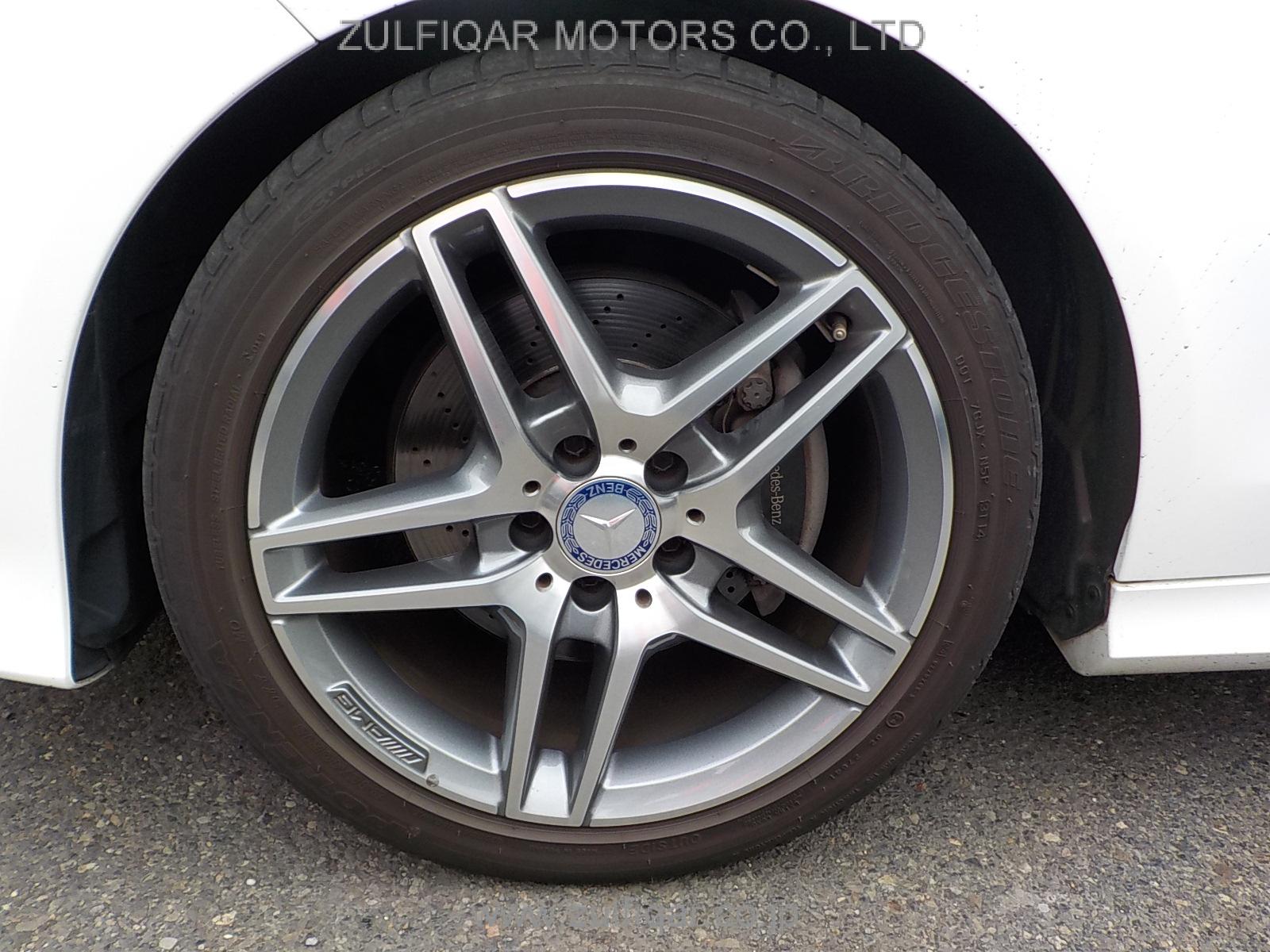 MERCEDES BENZ E CLASS 2015 Image 11