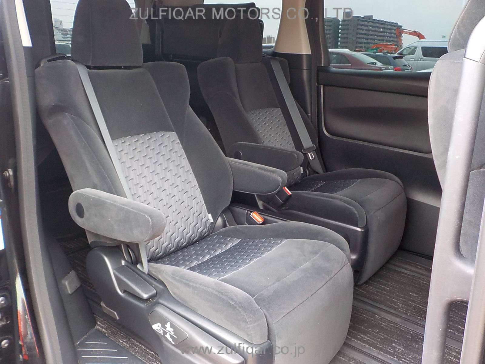 TOYOTA VELLFIRE 2015 Image 11