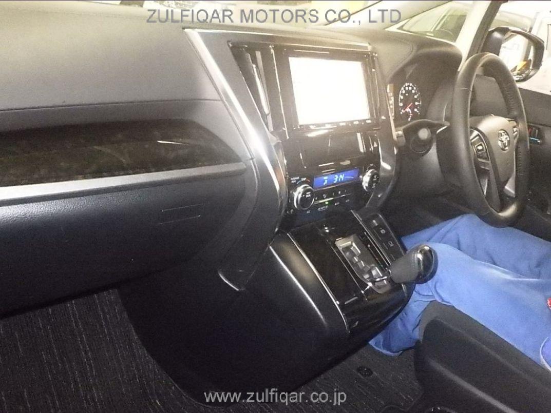 TOYOTA VELLFIRE 2015 Image 3