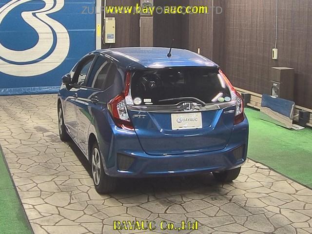 HONDA FIT HYBRID 2016 Image 2