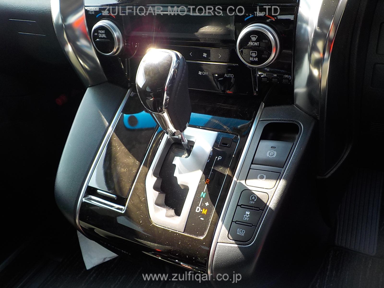 TOYOTA ALPHARD 2015 Image 10