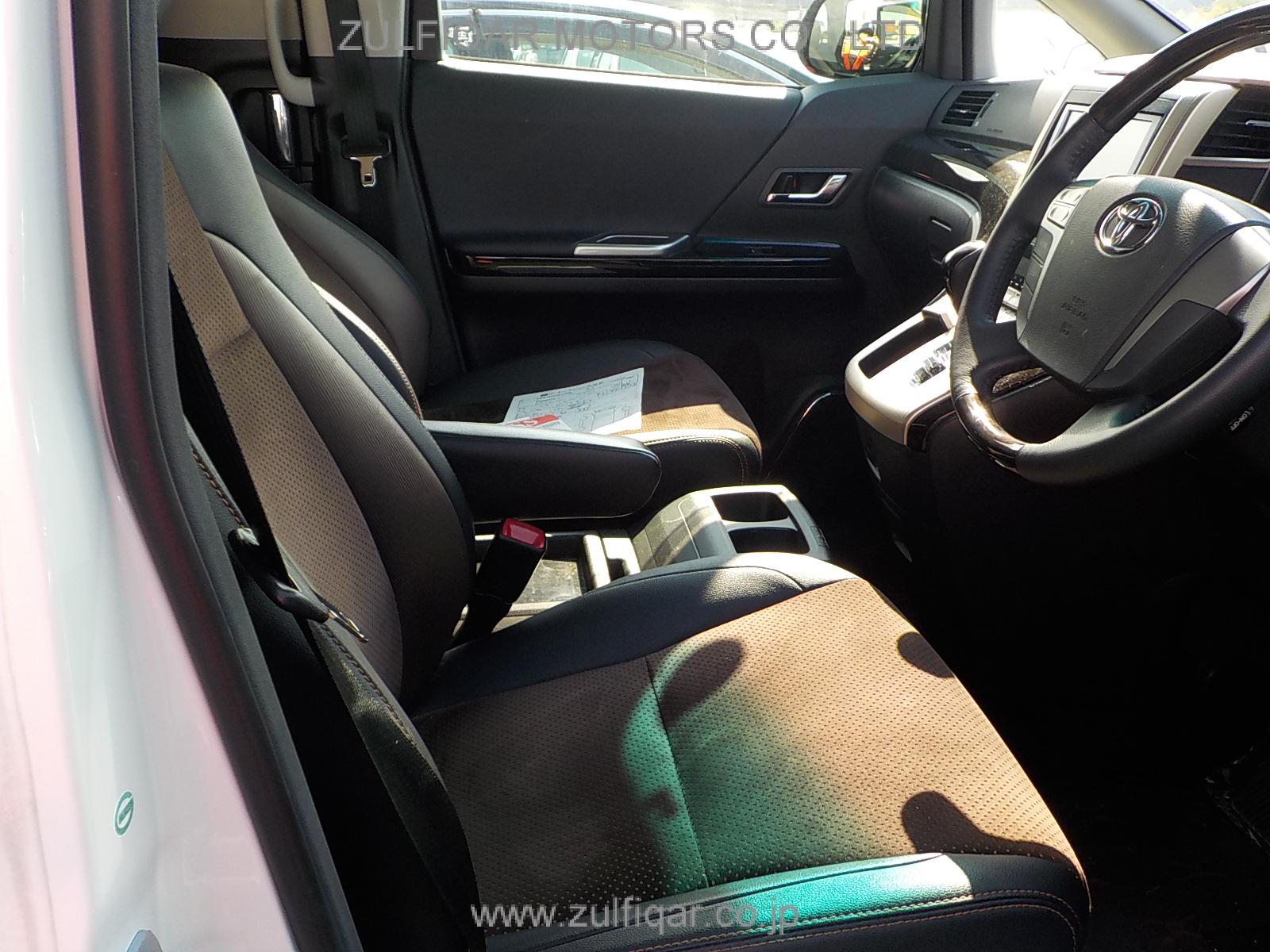 TOYOTA ALPHARD 2014 Image 11