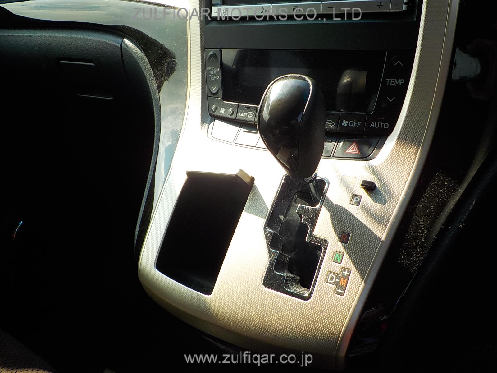 TOYOTA ALPHARD 2014 Image 10