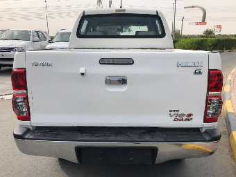 TOYOTA HILUX 2014 Image 3