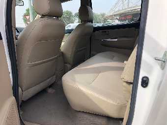 TOYOTA HILUX 2014 Image 9