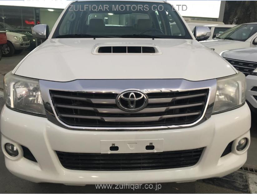 TOYOTA HILUX 2015 Image 1