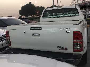 TOYOTA HILUX 2015 Image 3