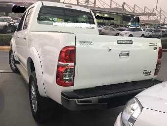 TOYOTA HILUX 2015 Image 6
