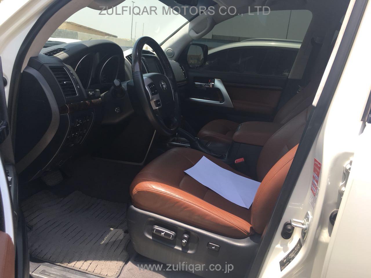 TOYOTA LAND CRUISER 2014 Image 8