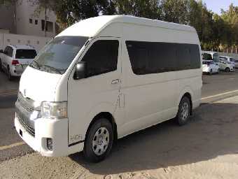 TOYOTA HIACE BUS 2015 Image 4