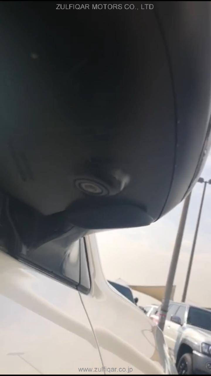 TOYOTA LAND CRUISER 2017 Image 12