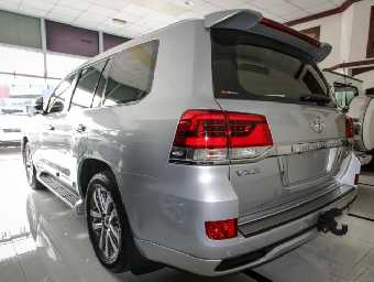 TOYOTA LAND CRUISER 2018 Image 3