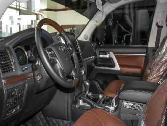 TOYOTA LAND CRUISER 2018 Image 6