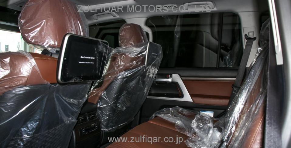 TOYOTA LAND CRUISER 2018 Image 10