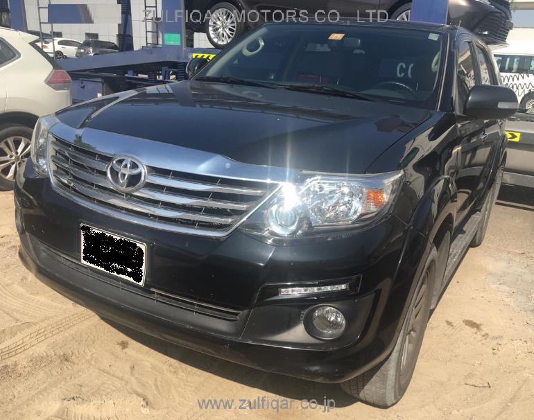 TOYOTA FORTUNER 2015 Image 4
