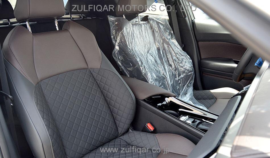 TOYOTA C-HR 2018 Image 11