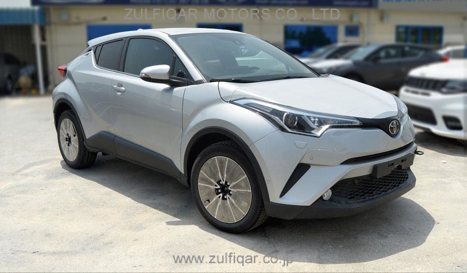 TOYOTA C-HR 2018 Image 4