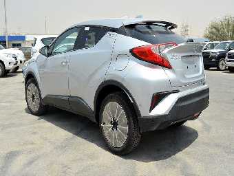 TOYOTA C-HR 2018 Image 8