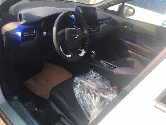 TOYOTA C-HR 2018 Image 11