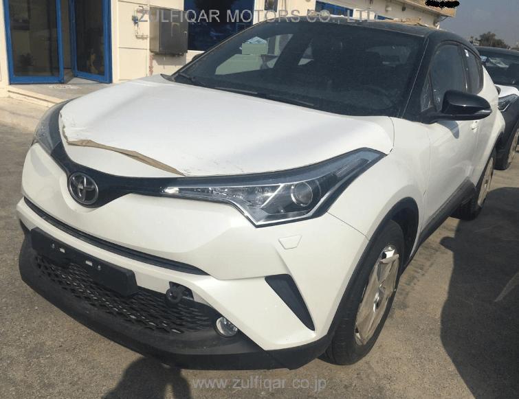 TOYOTA C-HR 2018 Image 4