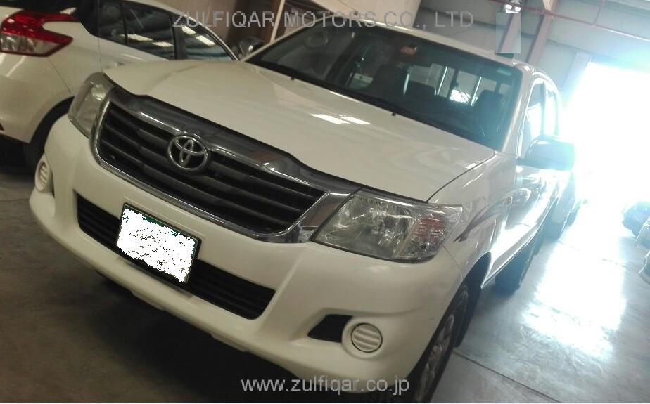 TOYOTA HILUX 2014 Image 1