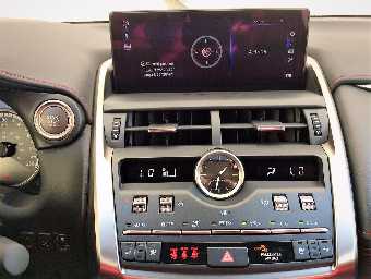 LEXUS NX 300 2018 Image 6