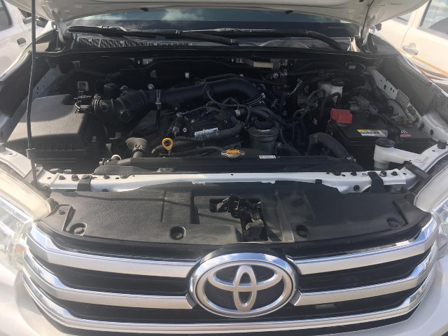 TOYOTA HILUX 2016 Image 20