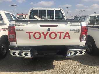 TOYOTA HILUX 2016 Image 3