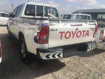 TOYOTA HILUX 2016 Image 7
