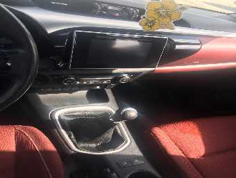 TOYOTA HILUX 2016 Image 9