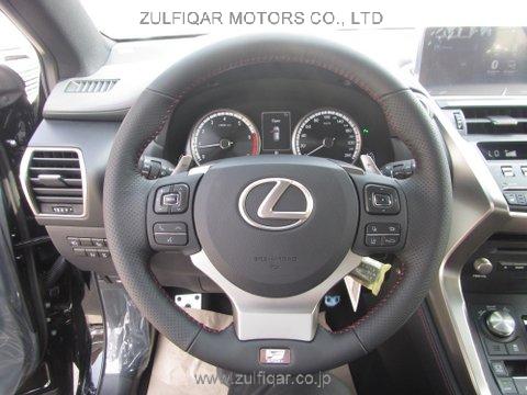 LEXUS NX 300 2018 Image 2