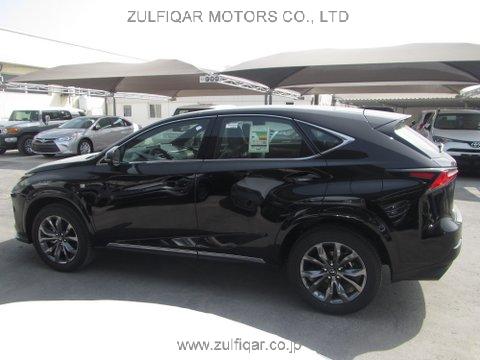 LEXUS NX 300 2018 Image 12