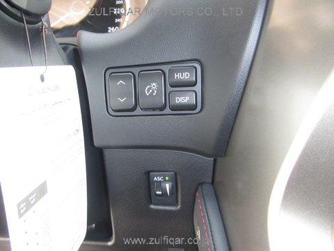 LEXUS NX 300 2018 Image 6