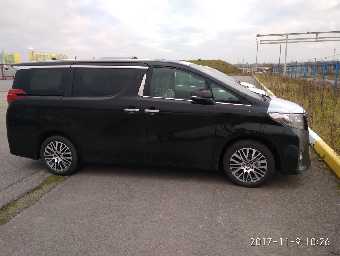 TOYOTA ALPHARD 2017 Image 10