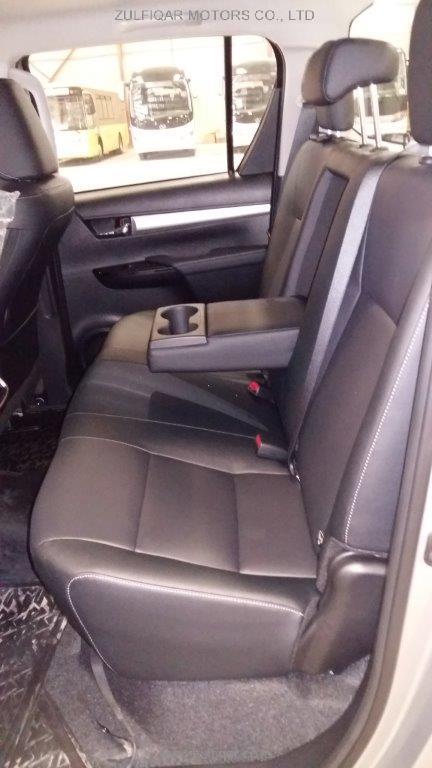 TOYOTA HILUX REVO PICK UP 2019 Image 11