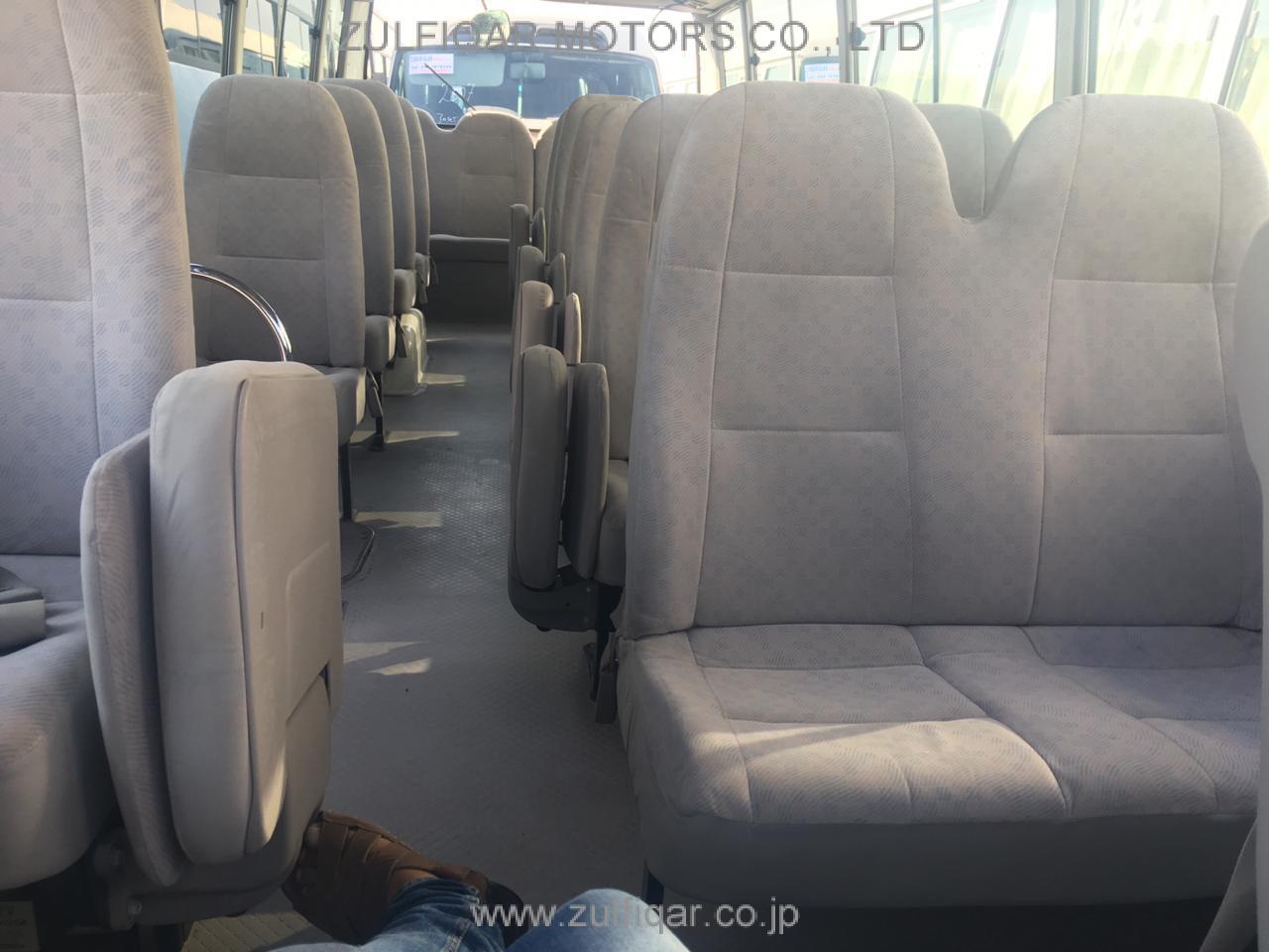 TOYOTA COASTER 2014 Image 11