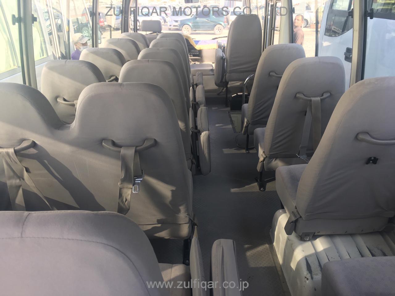 TOYOTA COASTER 2014 Image 10