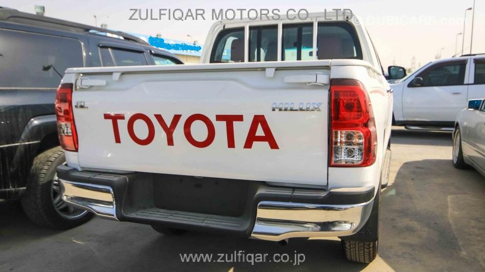 TOYOTA HILUX 2017 Image 3