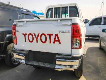TOYOTA HILUX 2017 Image 3