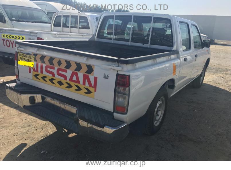 NISSAN PICKUP 2015 Image 6