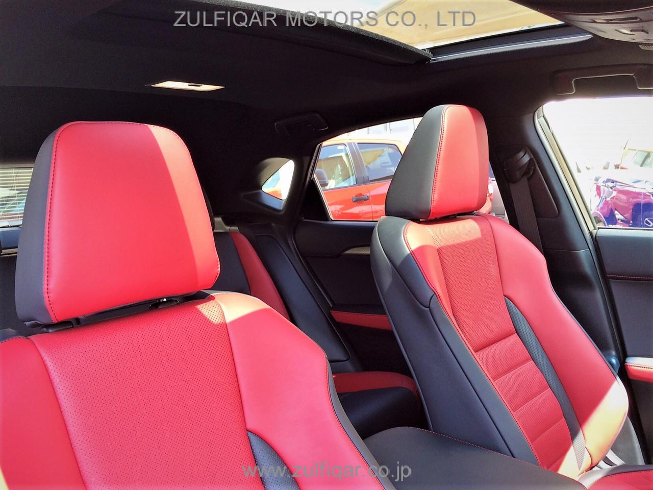 LEXUS NX 300 2018 Image 11