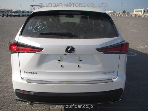 LEXUS NX 300 2018 Image 3
